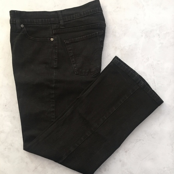 ⭐️ Levi's 512 Perfectly Slimming Bootcut Black Jeans - Picture 1 of 10
